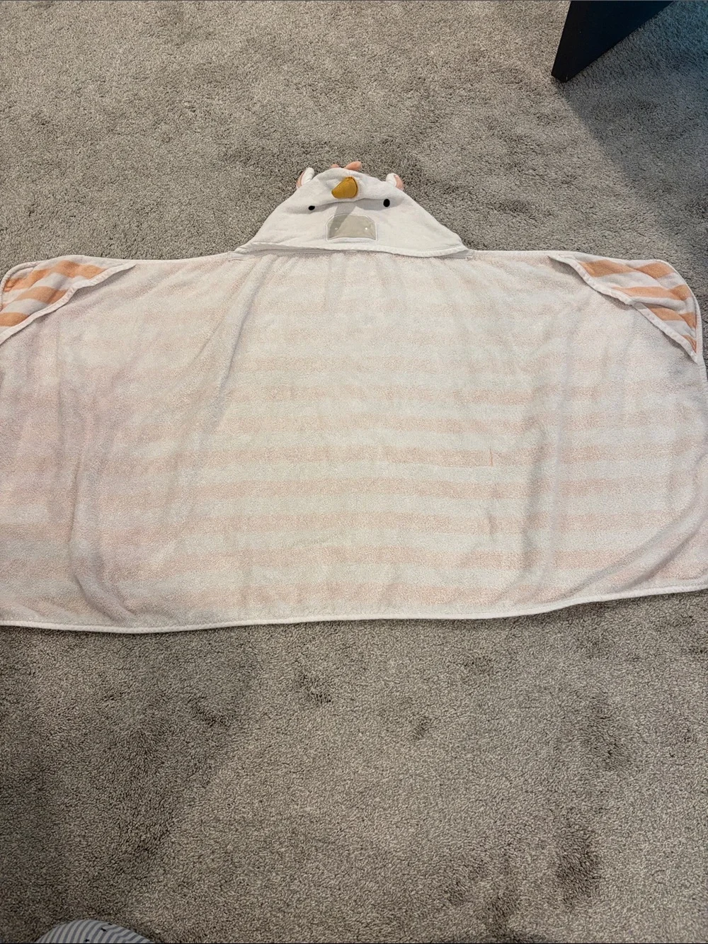 Pillowfort toddler girl Hooded Bath Towel unicorn